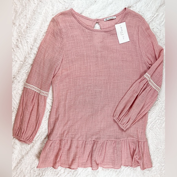 Tops - NWT! Pink Ruffle Hem Tunic